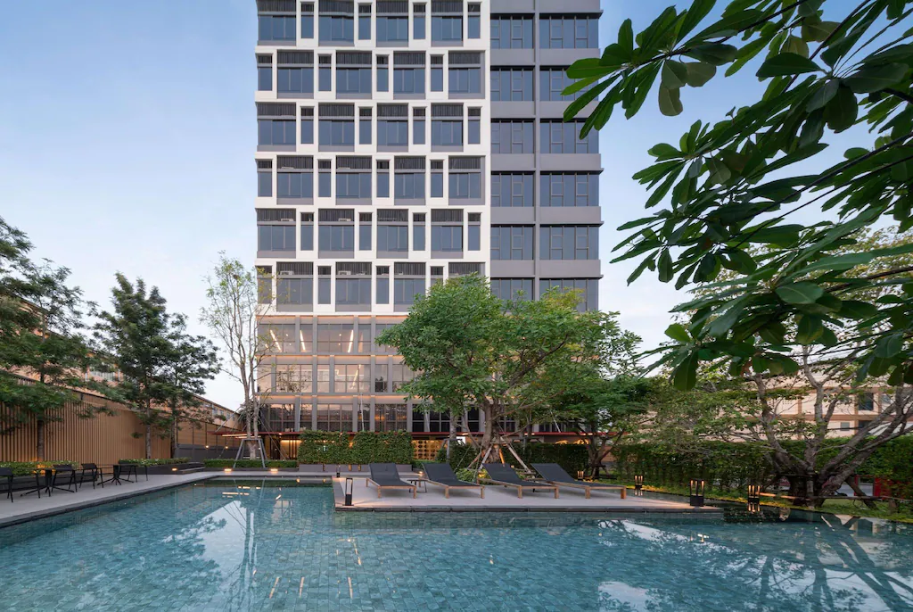 Ramada By Wyndham Bangkok Sukhumvit 87e6d25c361e377c44a64426249e49dafa